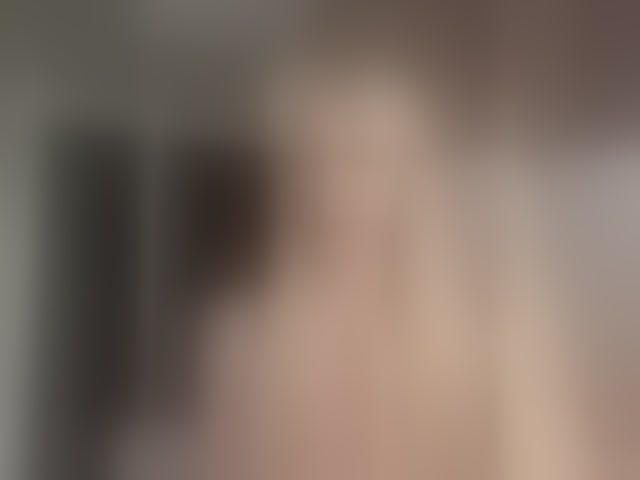 Live sex webcam photo for EwaBrown #293898842