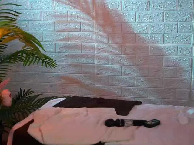 Live sex webcam photo for Exciteases #276727360