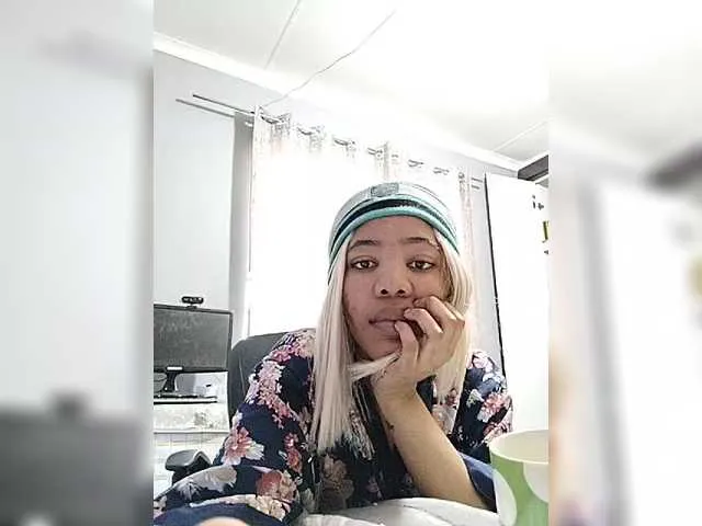 Live sex webcam photo for ExoticAngel #278935821