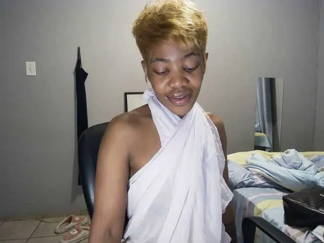 Live sex webcam photo for ExoticAngel #290411046