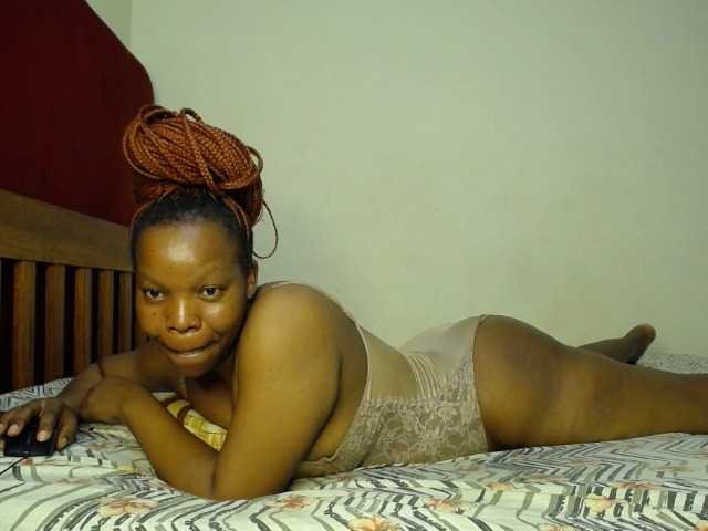 Live sex webcam photo for Explicitqueens #275557990