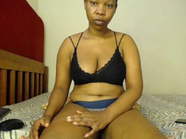 Live sex webcam photo for Explicitqueens #275567202