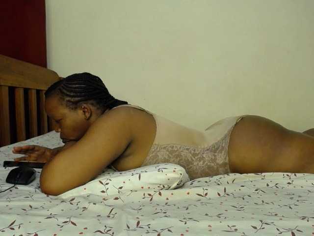 Live sex webcam photo for Explicitqueens #275652699