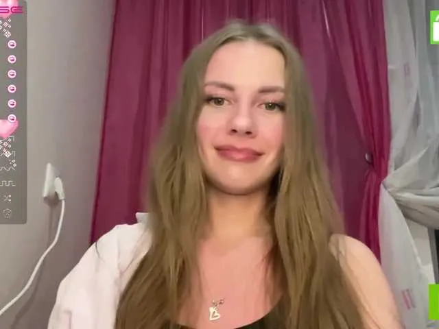 Live sex webcam photo for ExtraCheeseLovesVikki #275512669