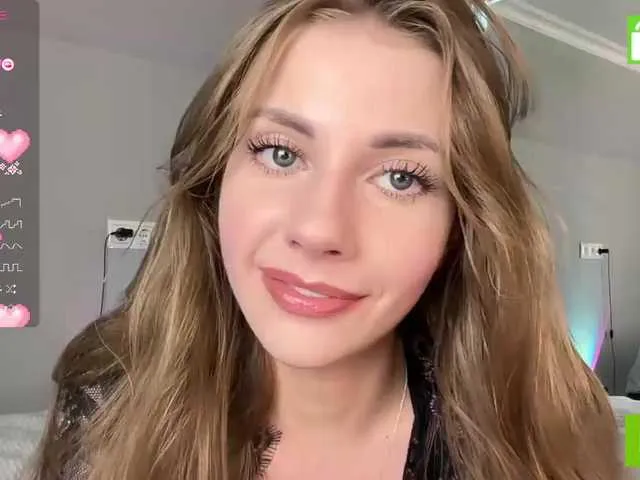 Live sex webcam photo for ExtraCheeseLovesVikki #276519302