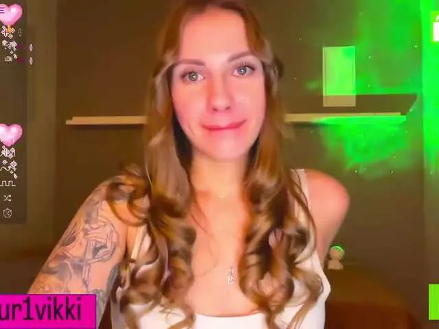 Live sex webcam photo for ExtraCheeseLovesVikki #277033320