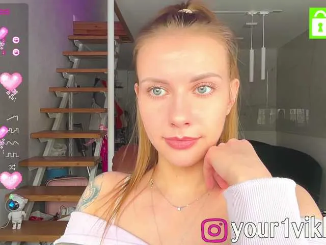 Live sex webcam photo for ExtraCheeseLovesVikki #277447040