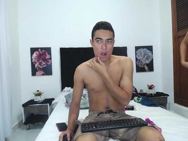 Live sex webcam photo for Exxotic-Latin #273135653