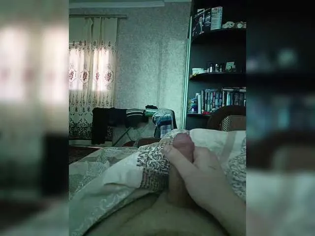 Live sex webcam photo for Ezek #290540575