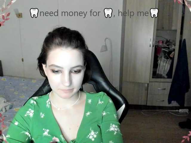 Live sex webcam photo for F1t-girl-number-0ne #290692076