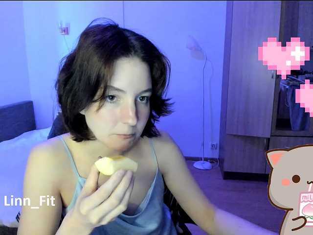 Live sex webcam photo for F1t-girl-number-0ne #291028684