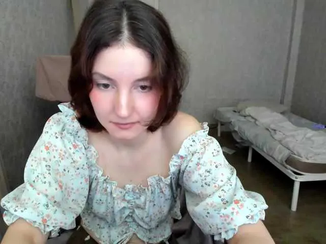 Live sex webcam photo for F1t-girl-number-0ne #291480538