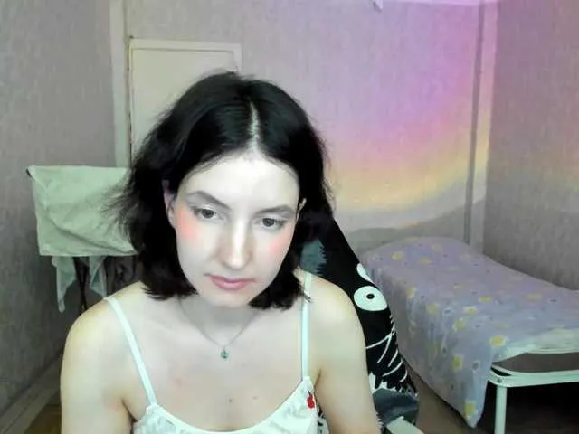 Live sex webcam photo for F1t-girl-number-0ne #291513913