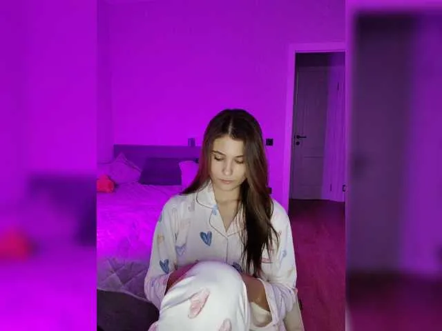 Live sex webcam photo for FOX69LOVE #290489975