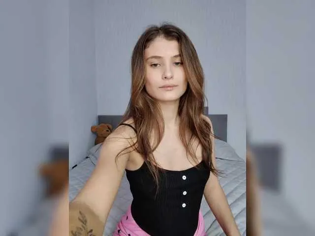 Live sex webcam photo for FOX69LOVE #290732340