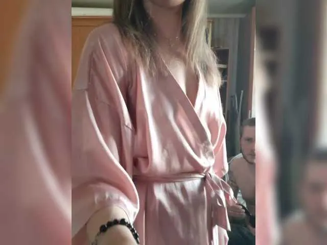 Live sex webcam photo for FUCKandFUN #290876766