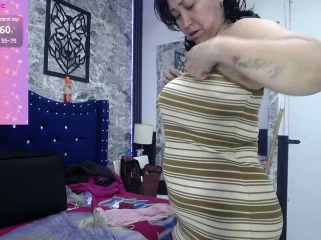 Live sex webcam photo for Fabiana-the-cat #290863299