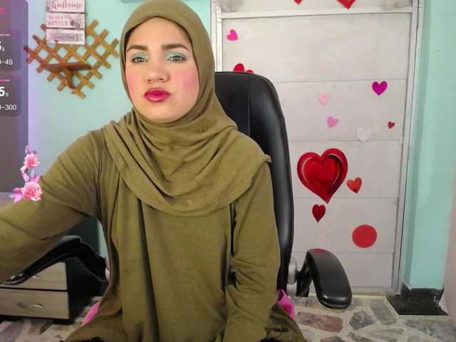 Live sex webcam photo for FadilaBashar #278194989