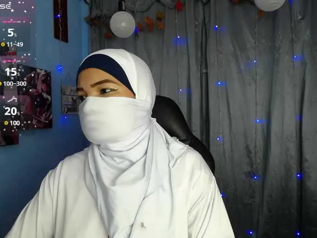 Live sex webcam photo for FalakYasin #290494207