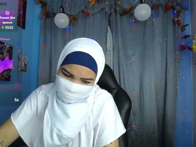 Live sex webcam photo for FalakYasin #290562585