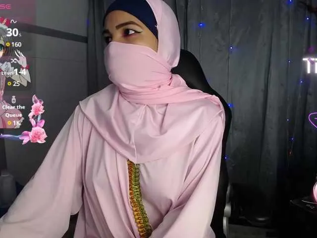 Live sex webcam photo for FalakYasin #290683872