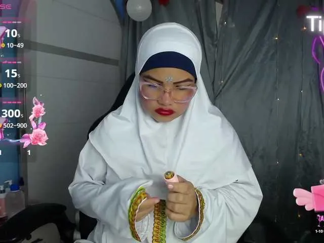 Live sex webcam photo for FalakYasin #290861426