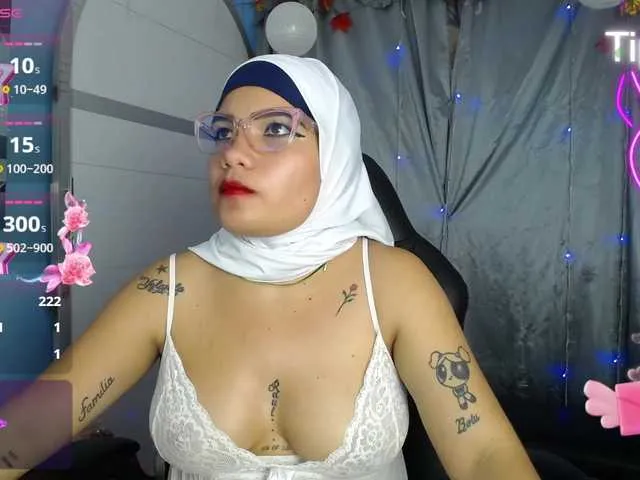 Live sex webcam photo for FalakYasin #290863370