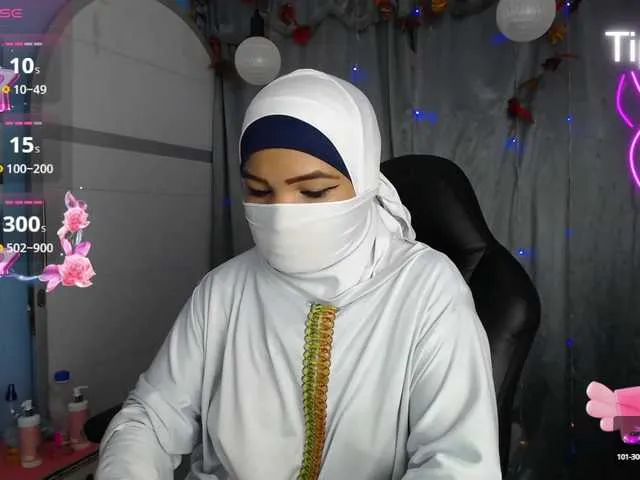 Live sex webcam photo for FalakYasin #290888718