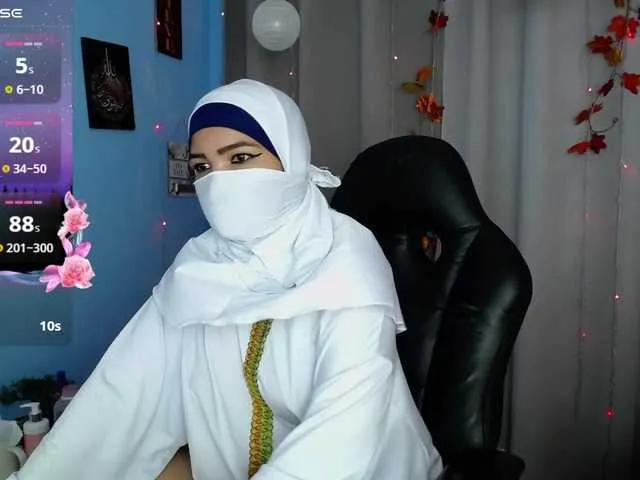 Live sex webcam photo for FalakYasin #291154388
