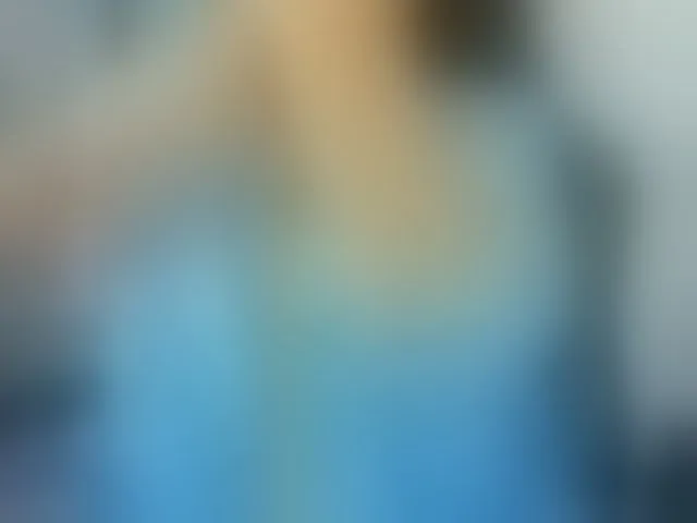 Live sex webcam photo for FalakYasin #293435436