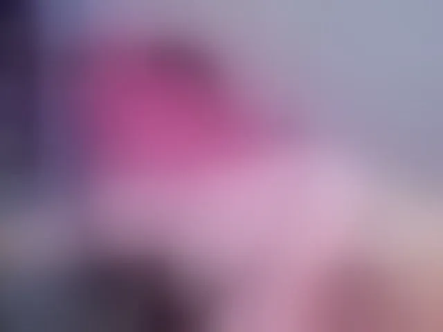 Live sex webcam photo for FalakYasin #294086221