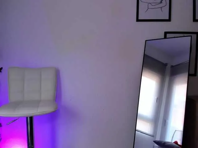Live sex webcam photo for FallenAngel30 #290744187