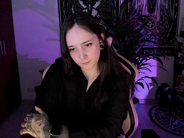 Live sex webcam photo for Fallenag #290469113