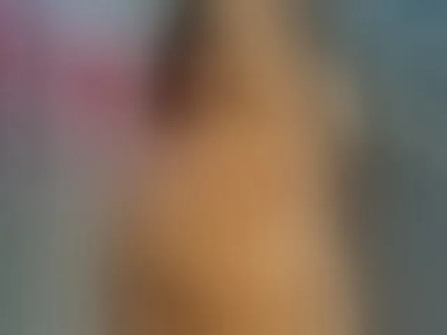 Live sex webcam photo for Fallon-1 #291047896