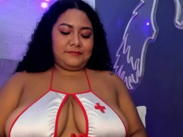 Live sex webcam photo for Fallon-1 #291244038