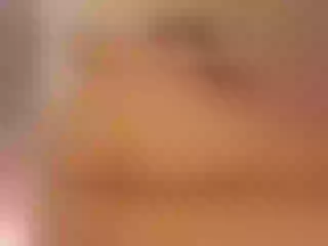 Live sex webcam photo for Fallon-1 #291404022