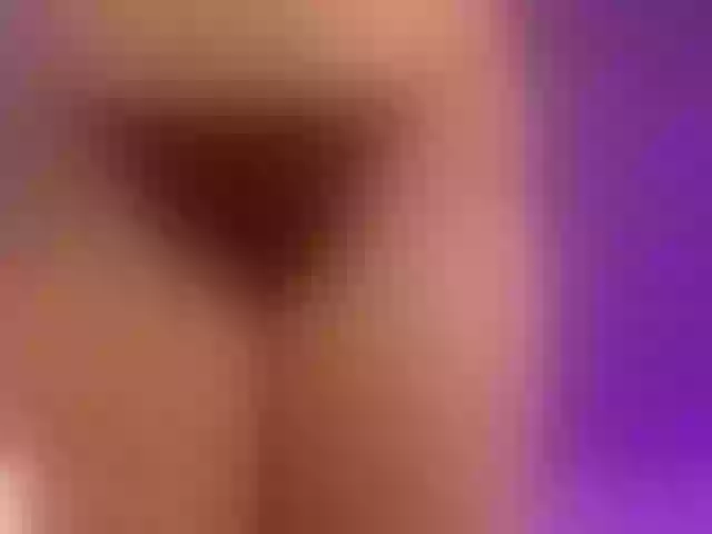 Live sex webcam photo for Fallon-1 #292056117