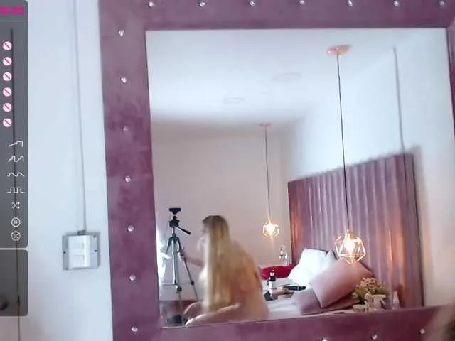 Live sex webcam photo for FaloonSyms #273666821