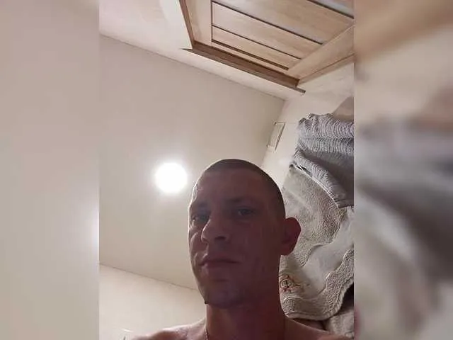 Live sex webcam photo for Falos39 #291685500