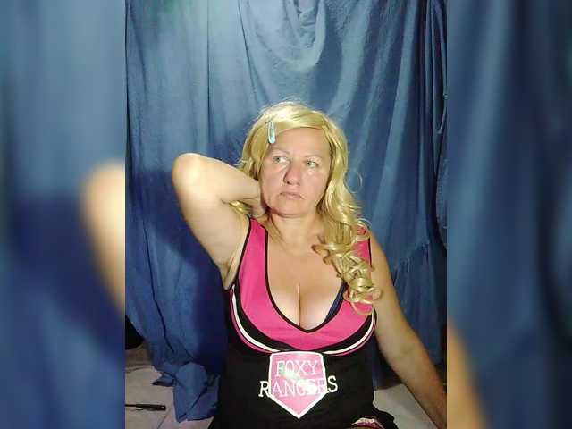 Live sex webcam photo for FameLara #291489678