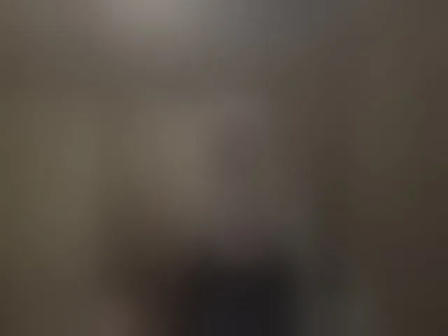 Live sex webcam photo for FameLara #293528452