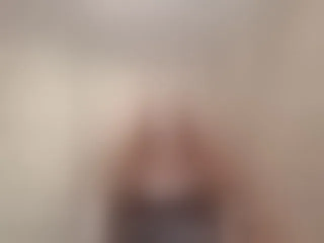 Live sex webcam photo for FameLara #293802259