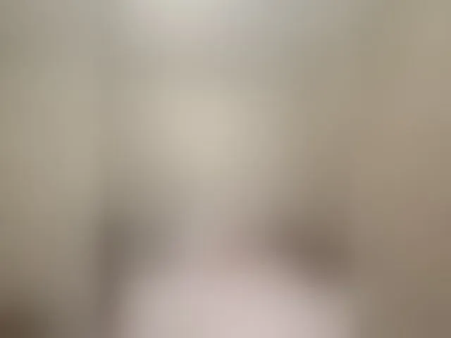 Live sex webcam photo for FameLara #293941219