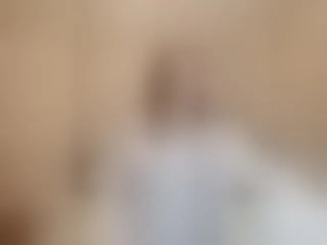 Live sex webcam photo for FameLara #294053265