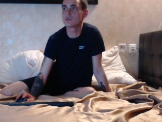 Live sex webcam photo for FamiTat #129205546