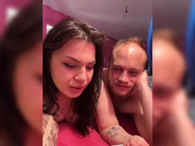 Live sex webcam photo for Family707 #293091759