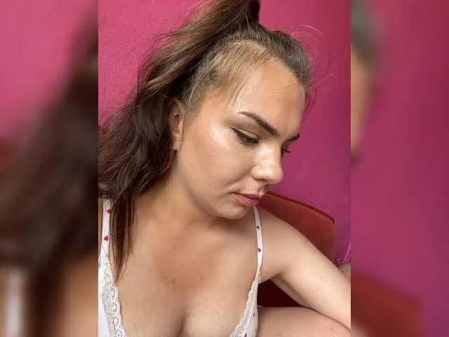 Live sex webcam photo for Family707 #293851528
