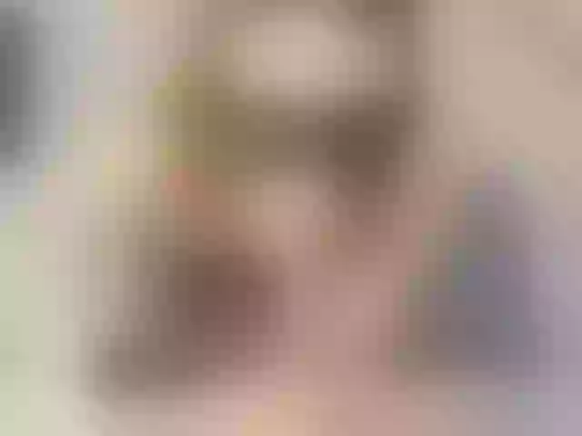 Live sex webcam photo for FamilyRoom #276978305