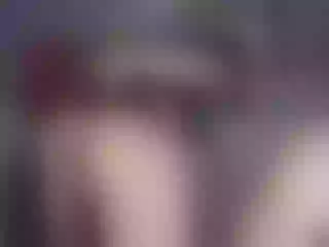 Live sex webcam photo for FamilyRoom #277457557
