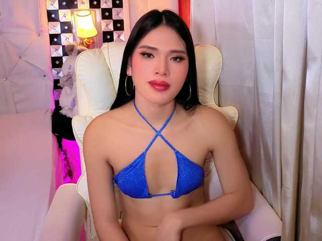 Live sex webcam photo for FantasiaBlooms #293767345
